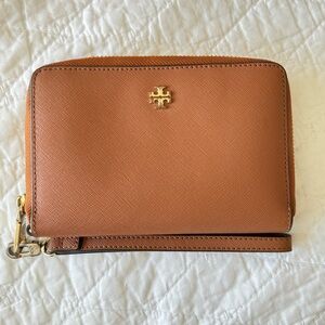 Tory Burch Robinson Deep Caramel Wristlet Wallet with Gold Accent